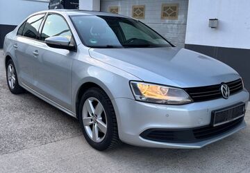 VW Jetta 299.102 km 4.750 &euro; Frankfurt am Main 60388