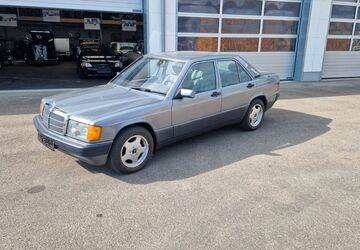 Mercedes-Benz 190 205.200 km 4.990 &euro; Stockach 78333