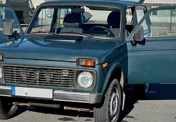 Lada Niva 29.500 km 3.299 &euro; Ilsenburg 38871