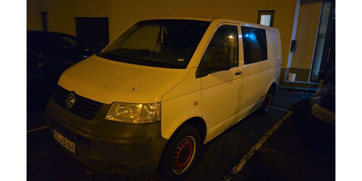 VW T5 Transporter 217.000 km 7.500 &euro; Beckingen 66701