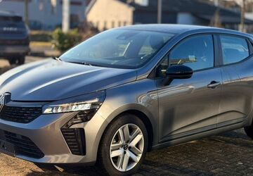 Renault Clio 14.480 km 16.700 &euro; Lügde 32676