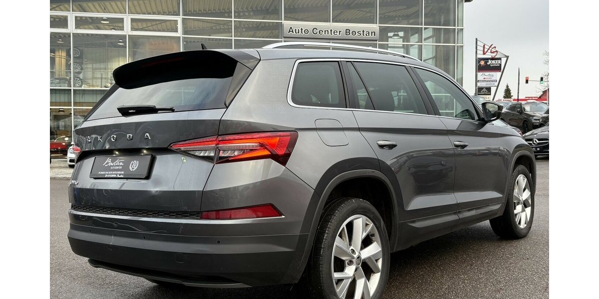 Skoda Kodiaq 1.5 TSI STYLE V+C/DSG/KAMERA/NAVI/DAB/AHK 131.783 km 23.800 &euro; Villingen-Schwenningen 78054