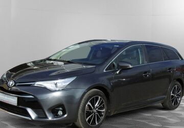 Toyota Avensis 73.000 km 17.360 &euro; Templin 17268