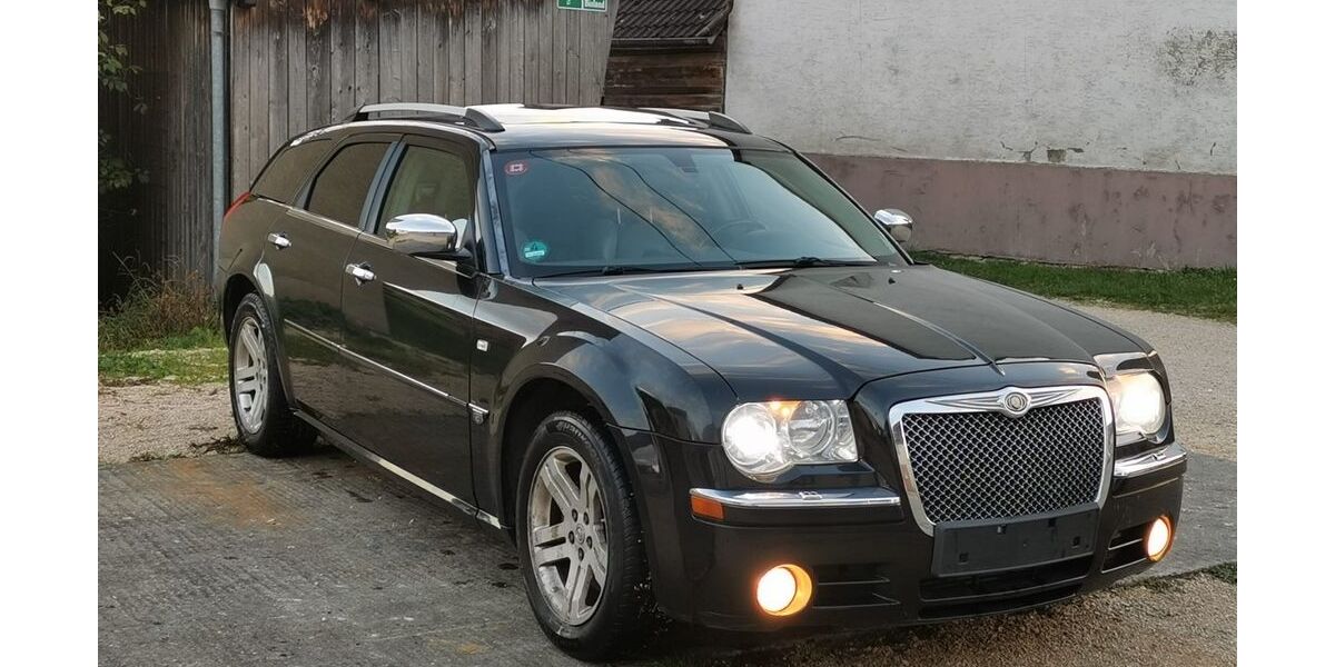 Chrysler 300C 324.000 km 3.950 &euro; Ehingen 89584