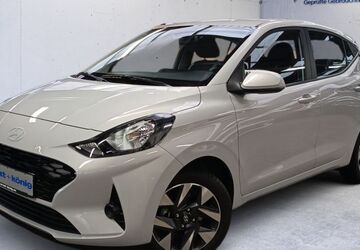 Hyundai i10 9.700 km 17.190 &euro; Freiburg im Breisgau 79108