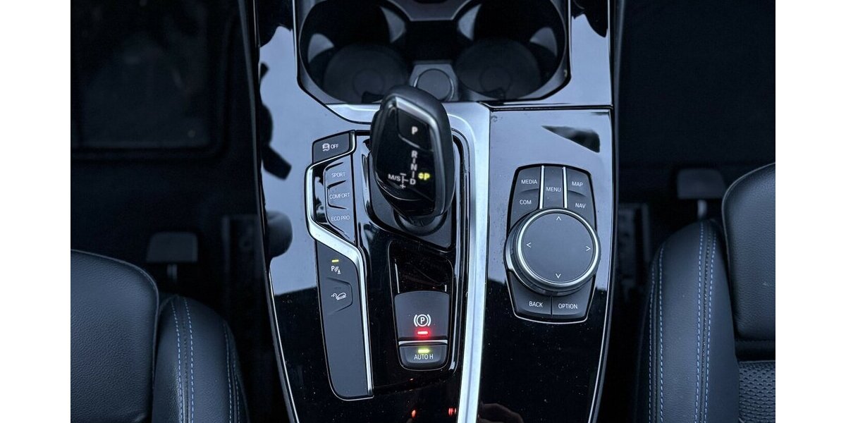 BMW X3 xDrive 30 d M Sport CARPLAY/NAVI/DAB/LED/AHK 81.948 km 39.900 &euro; Villingen-Schwenningen 78054