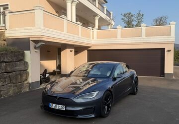 Tesla Model S 23.163 km 65.900 &euro; Attendorn 57439