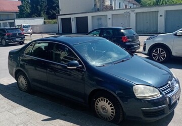 VW Jetta IV 228.000 km 2.500 &euro; Munchen 80313