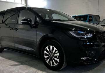 Chrysler Pacifica 4.950 km 46.499 &euro; Walldürn 74731