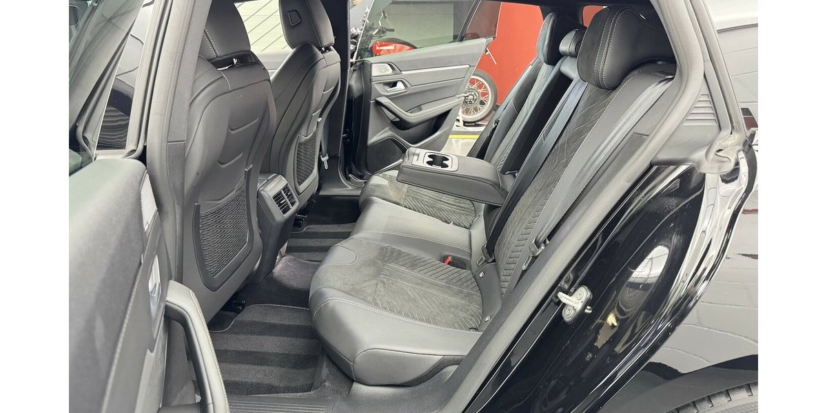 Peugeot 508 SW GT 130 BlueHdi FULL LED Panoramakamera 46.200 km 24.480 &euro; Lich 35423