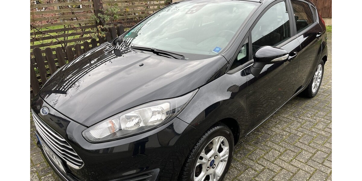 Ford Fiesta 104.950 km 5.200 &euro; Berlin 10178