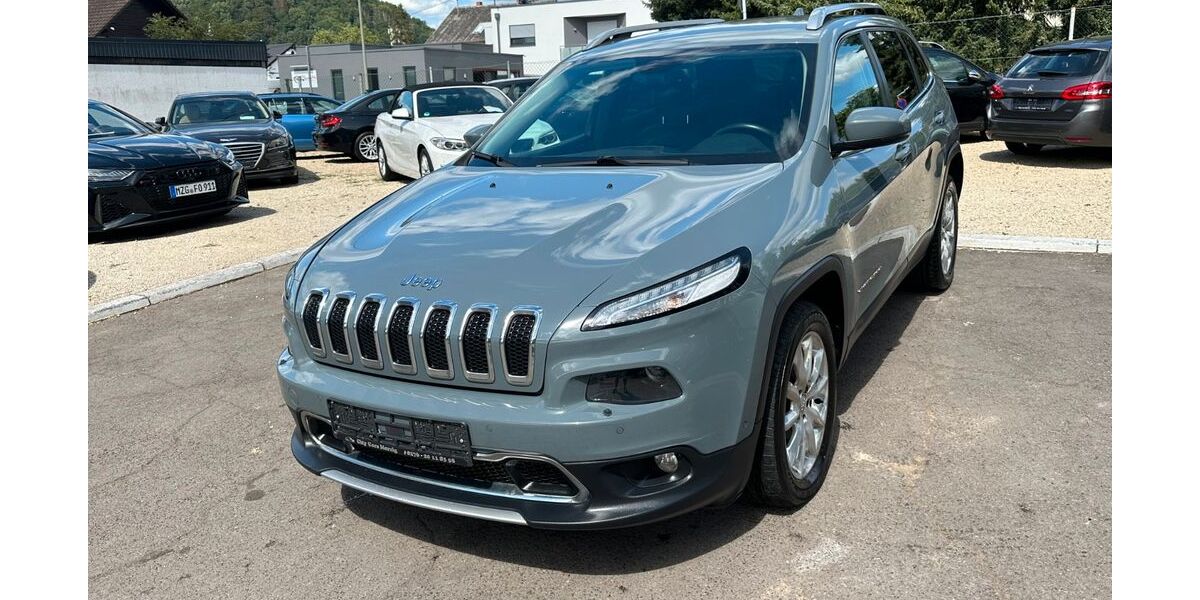 Jeep Cherokee 185.000 km 9.450 &euro; Merzig 66663