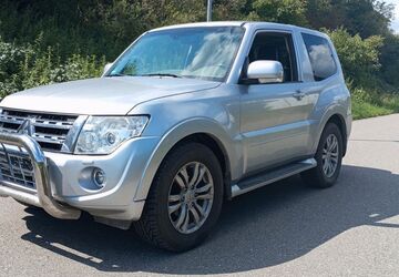 Mitsubishi Pajero 152.000 km 18.500 &euro; mengen 88512