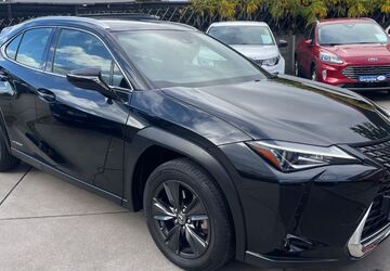 Lexus UX 60.000 km 23.999 &euro; Neuhofen 67141