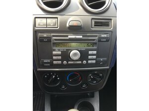 Ford Fiesta Ambiente,4 Türig,Tüv Neu! 136.000 km 2.990 &euro; Himmelkron 95502