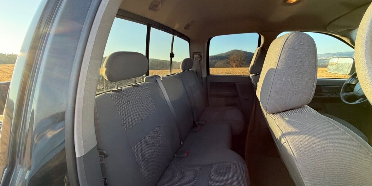 Dodge RAM 1500 Hemi 172.000 km 7.500 &euro; Rudolstadt 07407