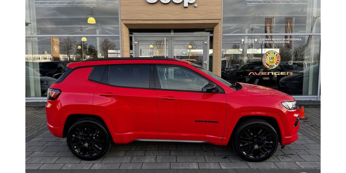 Jeep Compass 9.099 km 25.199 &euro; Aschaffenburg 63741