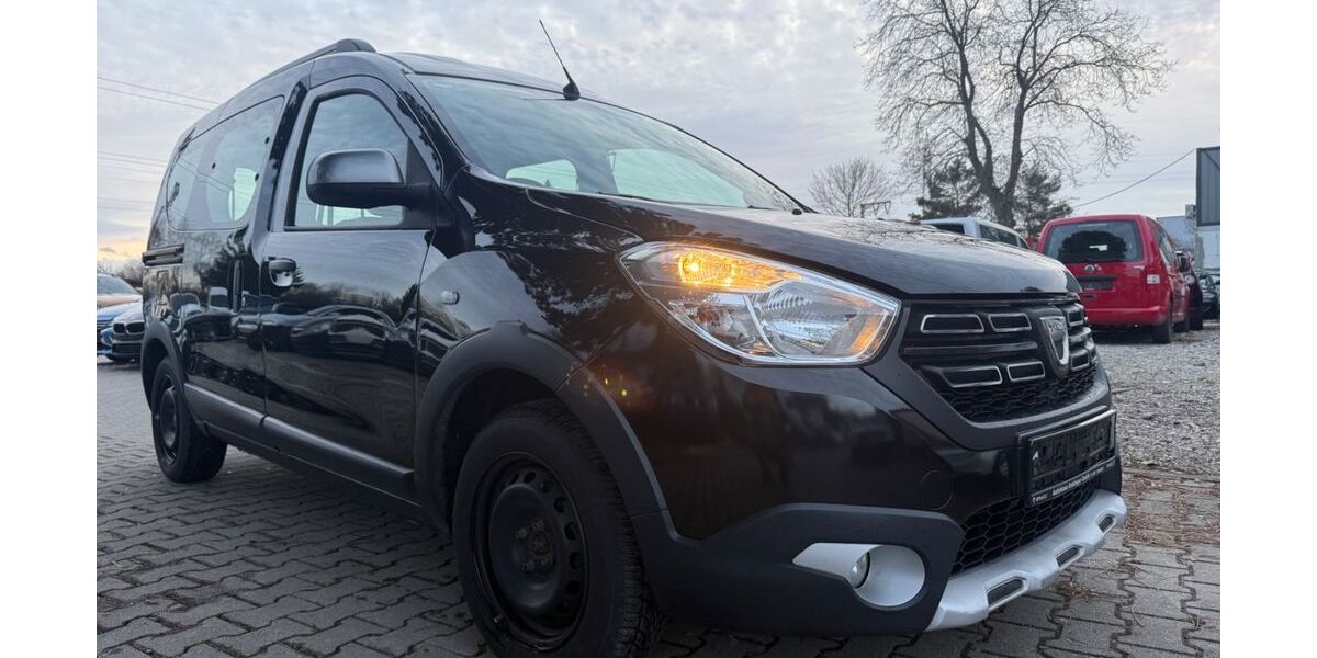 Dacia Dokker 200.000 km 7.999 &euro; München 81243