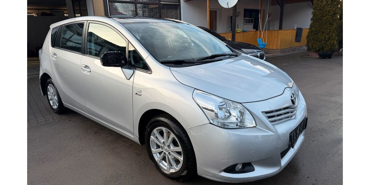 Toyota Verso 80.300 km 5.500 &euro; GELTENDORF 82269