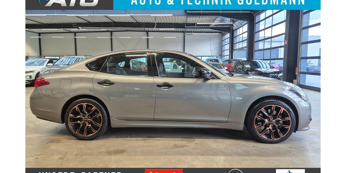 INFINITI M30 135.000 km 11.950 &euro; Geesthacht 21502