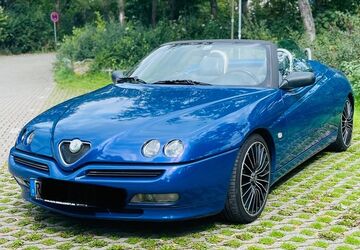 Alfa Romeo Spider 196.000 km 10.790 &euro; Bobenheim Roxheim 67240