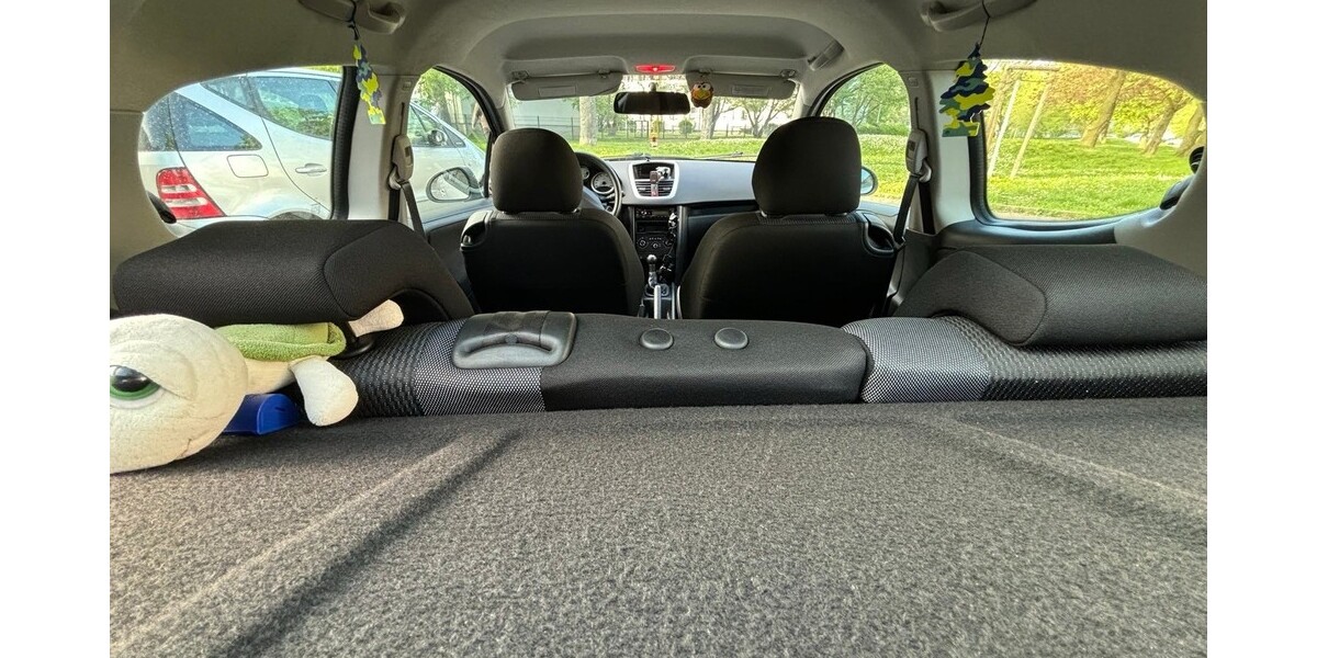 Peugeot 207 205.000 km 2.100 &euro; Frankfurt 