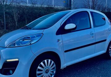 Peugeot 107 30.000 km 4.500 &euro; Erlangen 91054