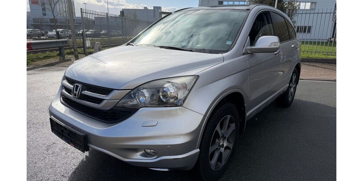Honda CR-V 176.000 km 9.390 &euro; Minden 32425