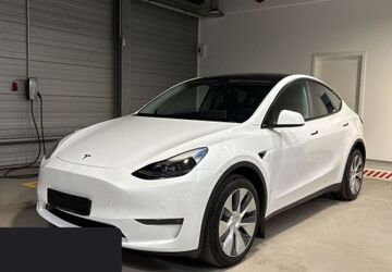 Tesla Model Y 70.334 km 32.200 &euro; Hannover 30519