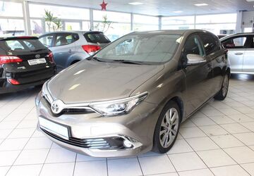 Toyota Auris 78.681 km 11.999 &euro; Vreden 48691