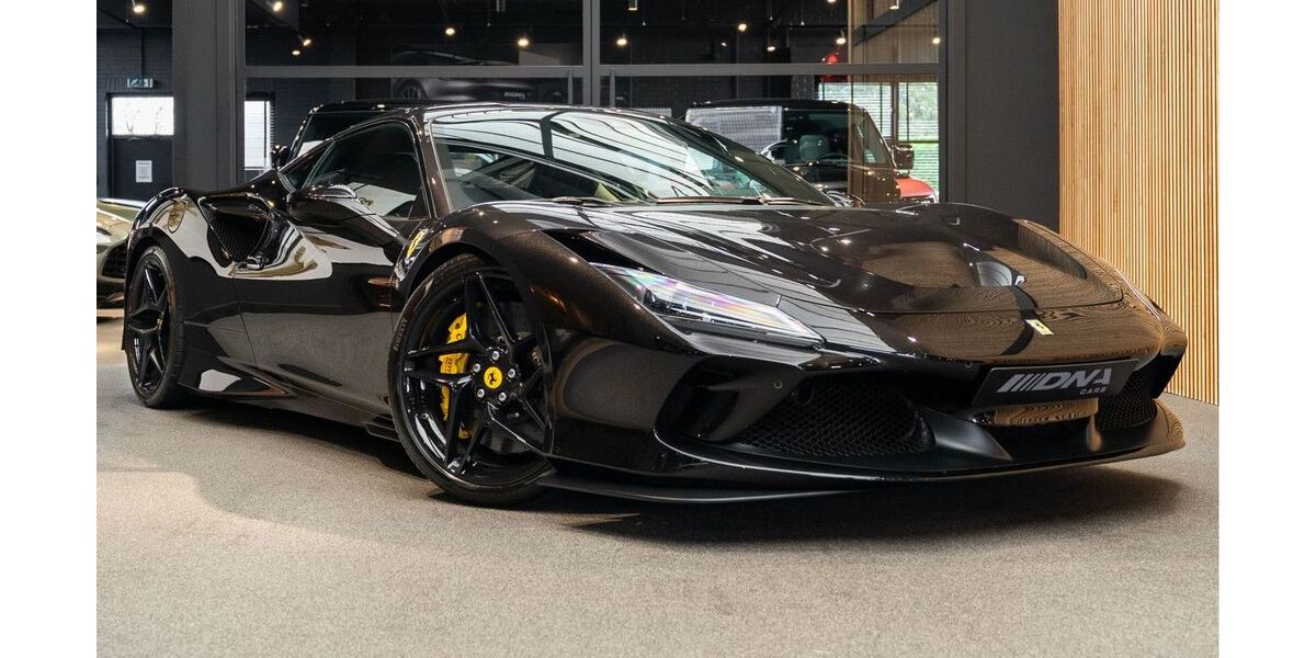 Ferrari F8 15.853 km 299.995 &euro; Kleve 47533