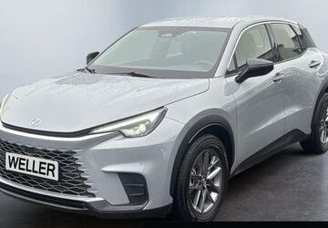 Lexus LBX 10.026 km 28.880 &euro; Hamm 59067