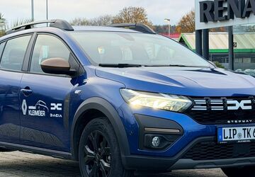 Dacia Sandero 9.000 km 18.400 &euro; Lügde 32676