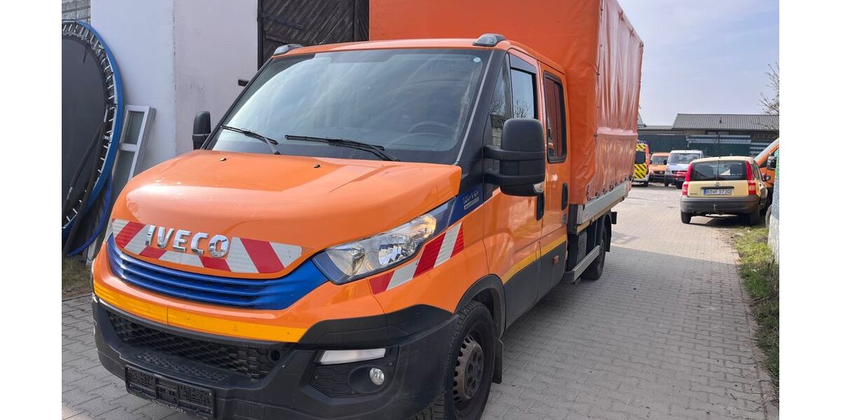 IVECO Andere 122.592 km 15.990 &euro; Berlin 14167