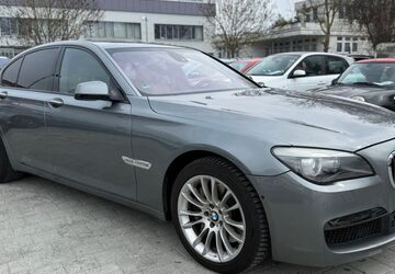 BMW 750 131.561 km 8.999 &euro; Fellbach 70736