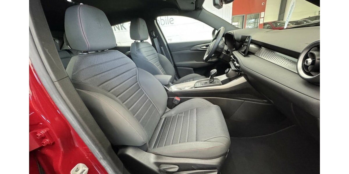 Alfa Romeo Tonale 1.6 VGT-D Sprint ACC Sitzheizung 8.880 km 20.890 &euro; Lich 35423