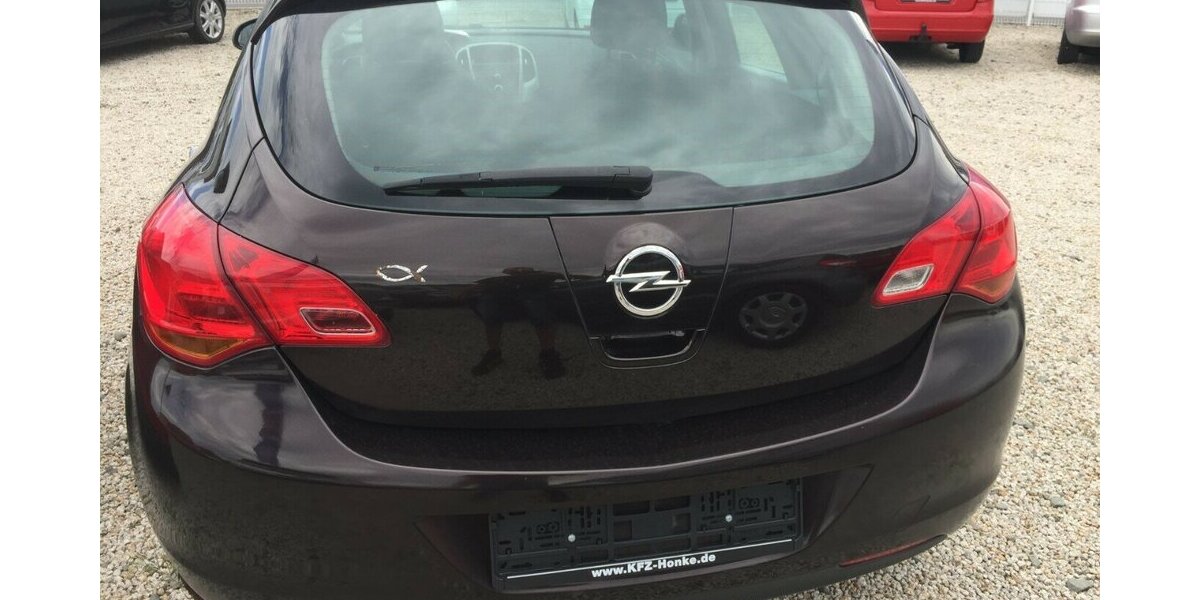 Opel Astra Edition,Klima,el.Fh.,ESP! 150.000 km 4.700 &euro; Himmelkron 95502