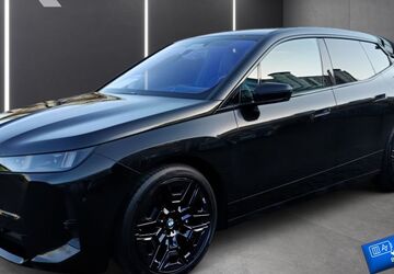 BMW iX 3.858 km 73.880 &euro; Bottrop 46236