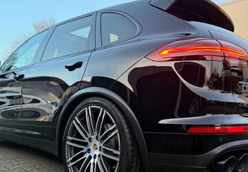 Porsche Cayenne 179.900 km 33.990 &euro; Bergisch Gladbach 51469
