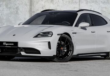 Porsche Taycan 9.606 km 141.500 &euro; Holzwickede 59439