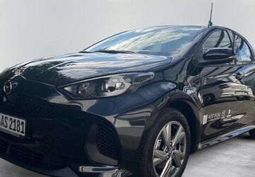 Mazda 2 Hybrid 3.828 km 24.290 &euro; Hamburg 22041