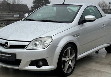 Opel Tigra 154.000 km 3.990 &euro; Lübeck - St. Lorenz Süd 23558