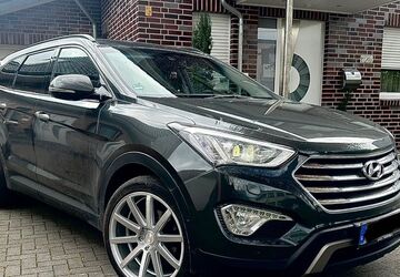 Hyundai Grand Santa Fe 212.000 km 12.790 &euro; Selm 59379