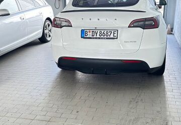 Tesla Model Y 86.000 km 31.000 &euro; Berlin 13507
