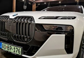 BMW i7 2.000 km 127.500 &euro; VESZPREM 08200