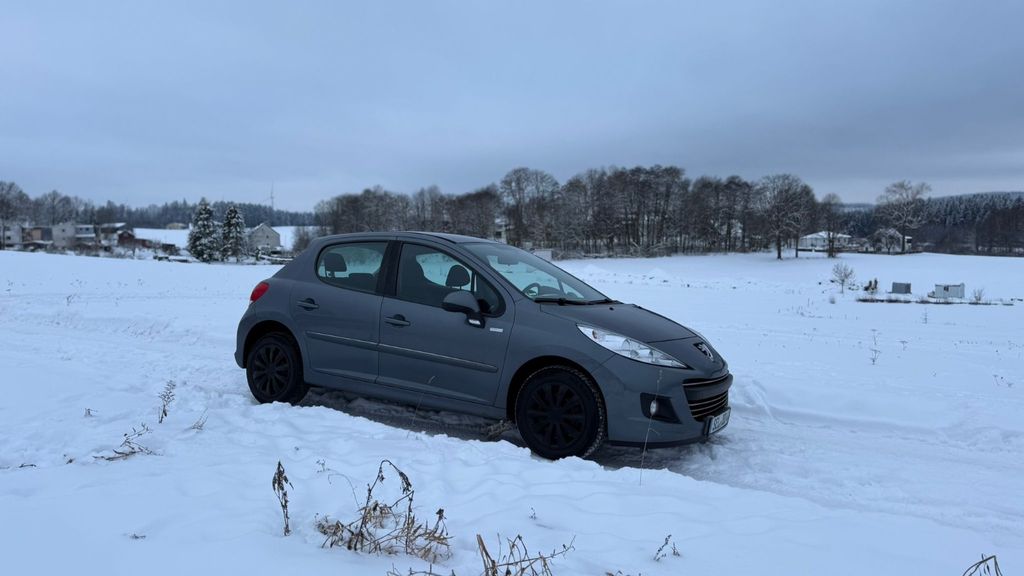 Peugeot 207 153.000 km 2.600 &euro; Selb 95100