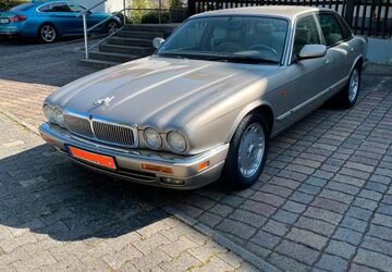 Jaguar XJ 59.025 km 15.590 &euro; Nieder-Olm 55268