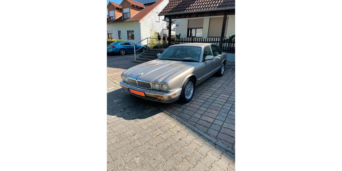Jaguar XJ 59.025 km 15.590 &euro; Nieder-Olm 55268