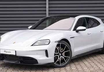 Porsche Taycan 15.000 km 149.480 &euro; Sinzheim/Baden-Baden 76547