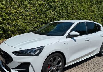 Ford Focus 8.400 km 21.490 &euro; Stuttgart 70376